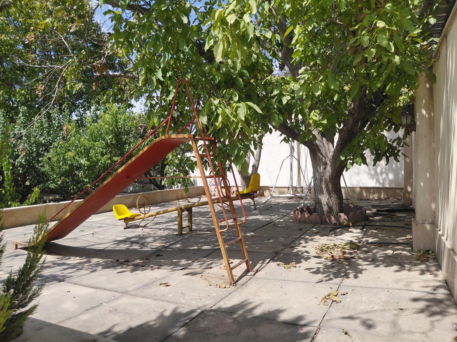 زمین بازی زمین بازی