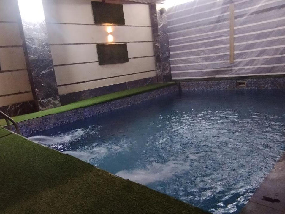 استخر استخر