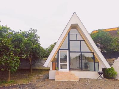 باغ میوه کلبه سوئیسی نشتارود باغ میوه کلبه سوئیسی نشتارود