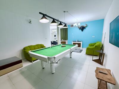 آپارتمان کارن با میز بیلیارد واحد "2"