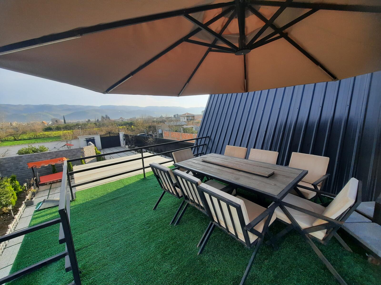 روف گاردن چتر و میز وصنولی روف گاردن چتر و میز وصنولی