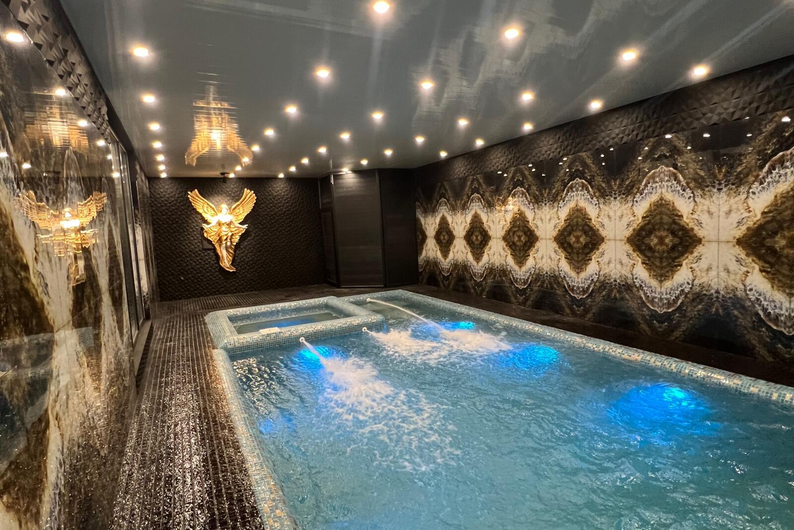 استخر و جکوزی استخر و جکوزی