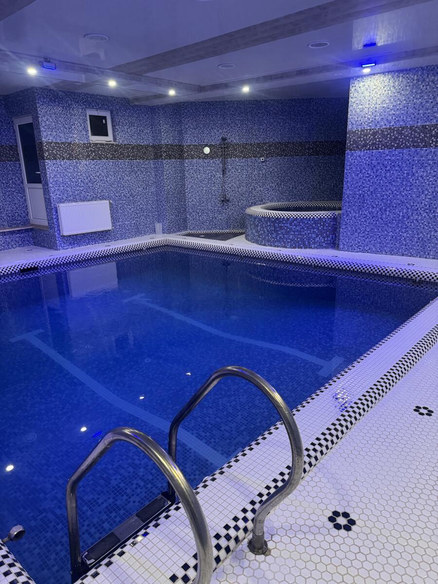 استخر استخر