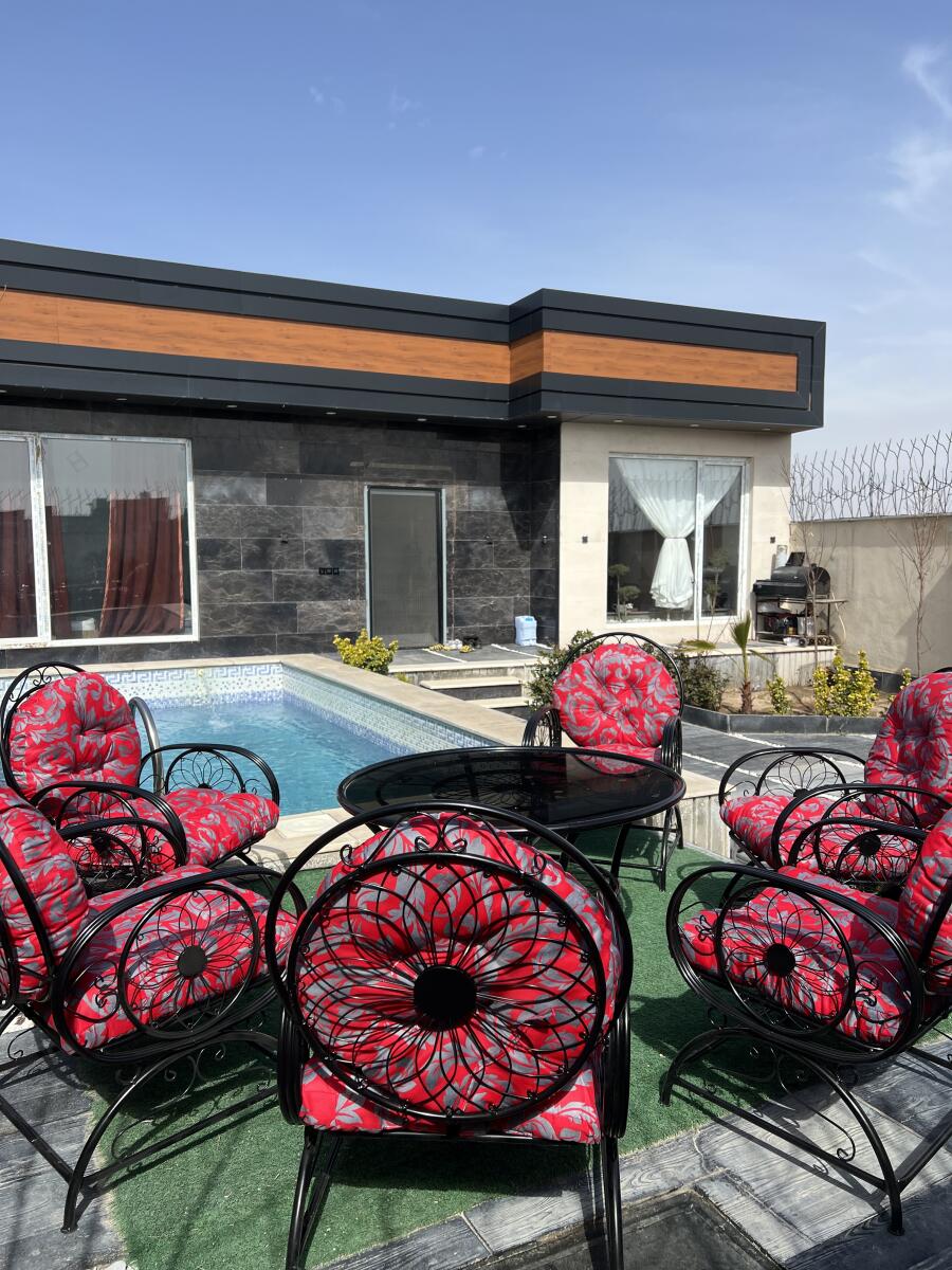 حیاط حیاط