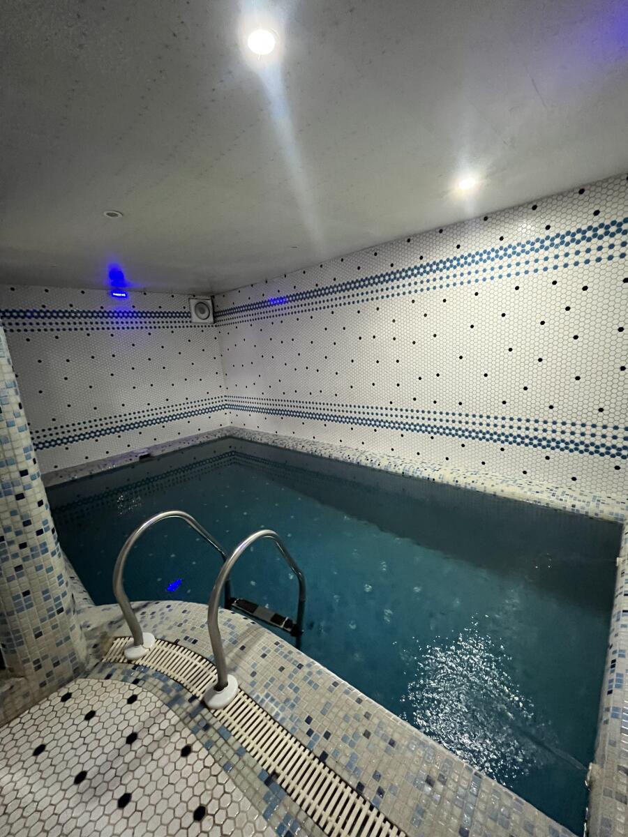 استخر استخر