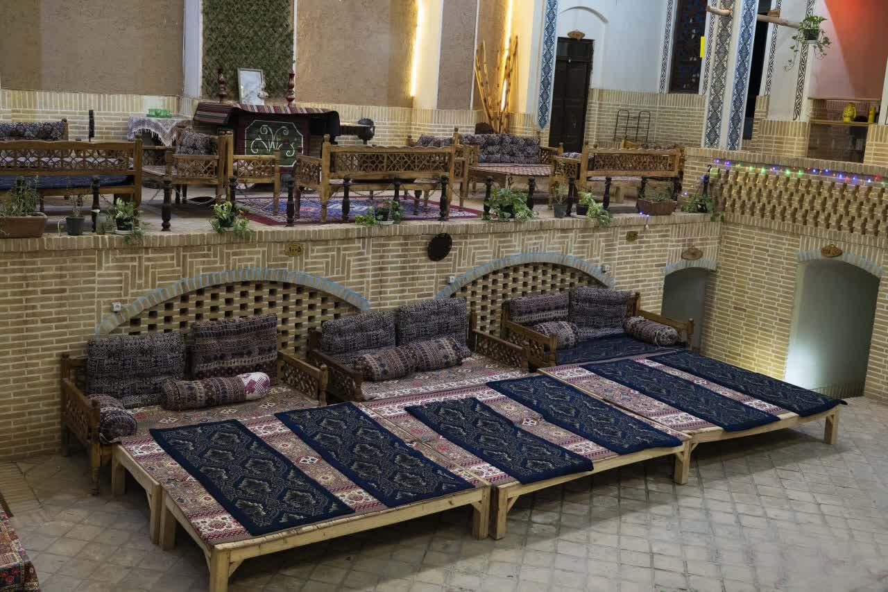 حیاط حیاط