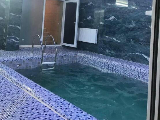 استخر استخر