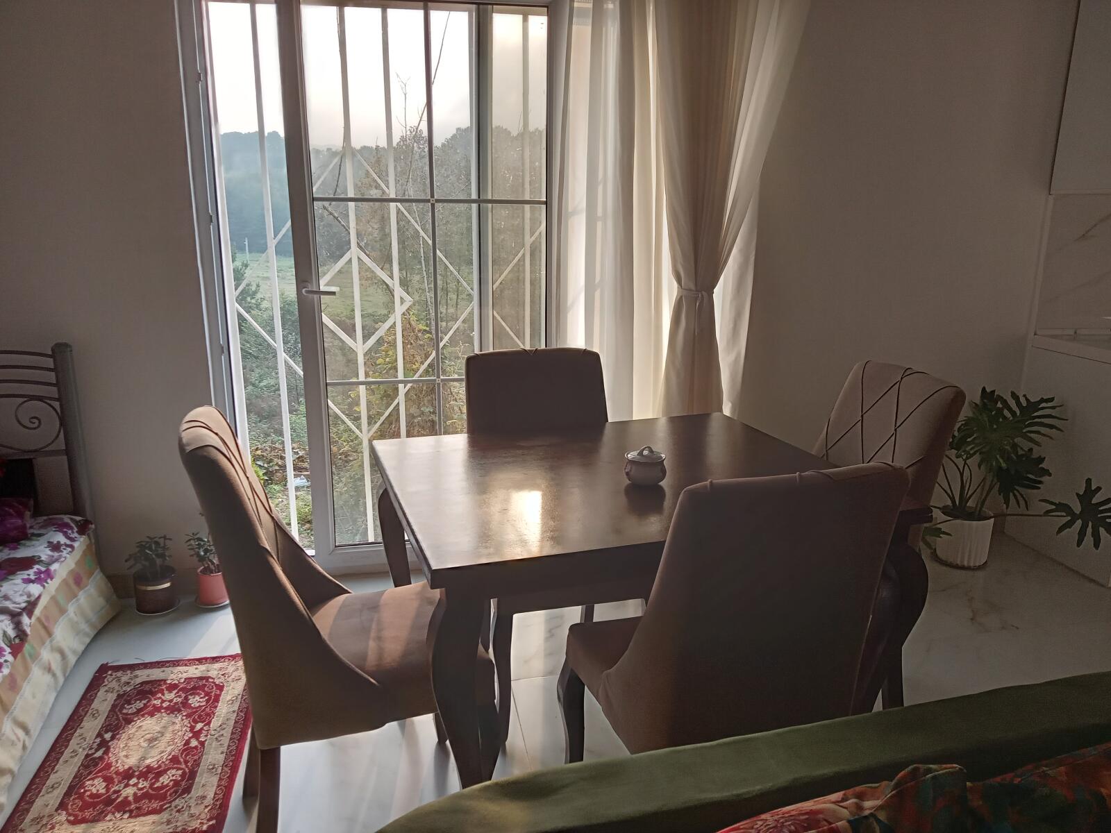 میز ناهار خوری