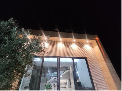 ویلای چهارخوابه "فرح" با استخر آبگرم