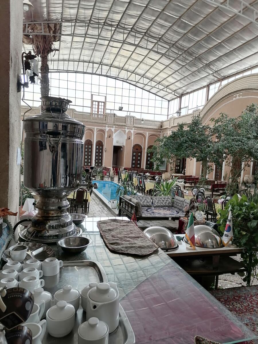 حیاط حیاط