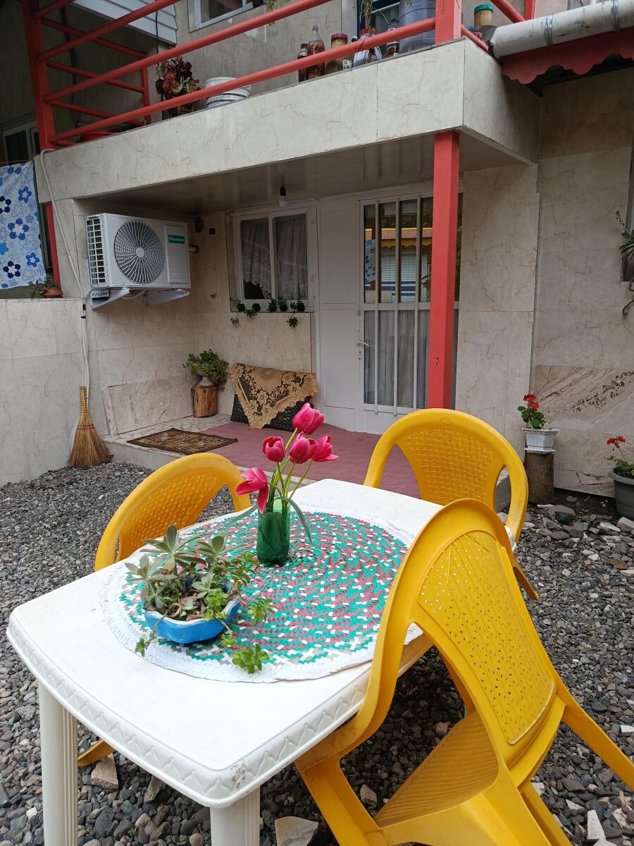 حیاط حیاط