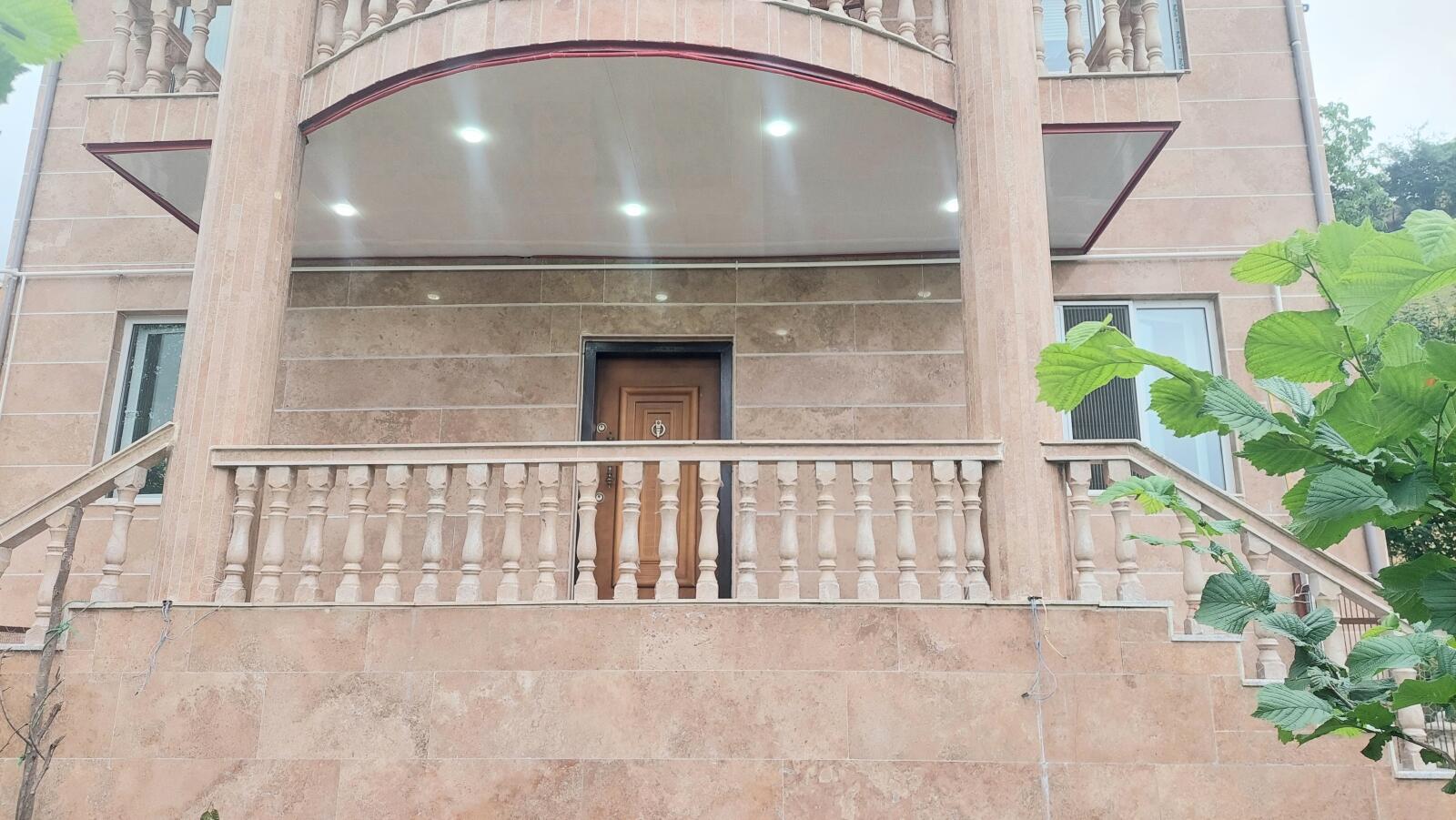 ورودی اقامتگاه ورودی اقامتگاه