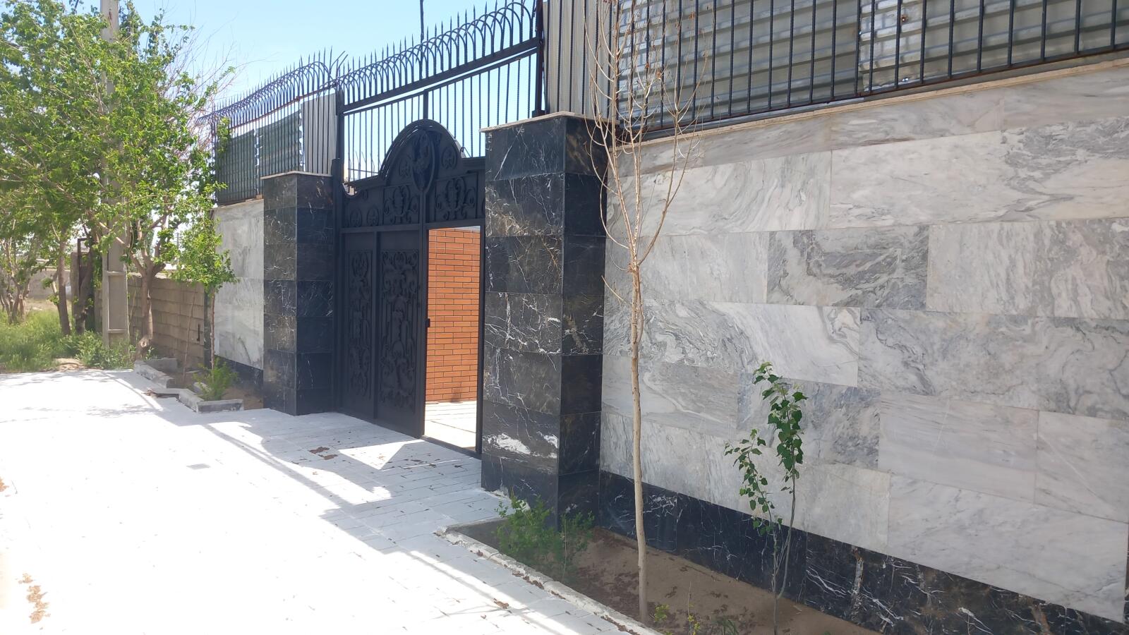 ورودی اقامتگاه ورودی اقامتگاه