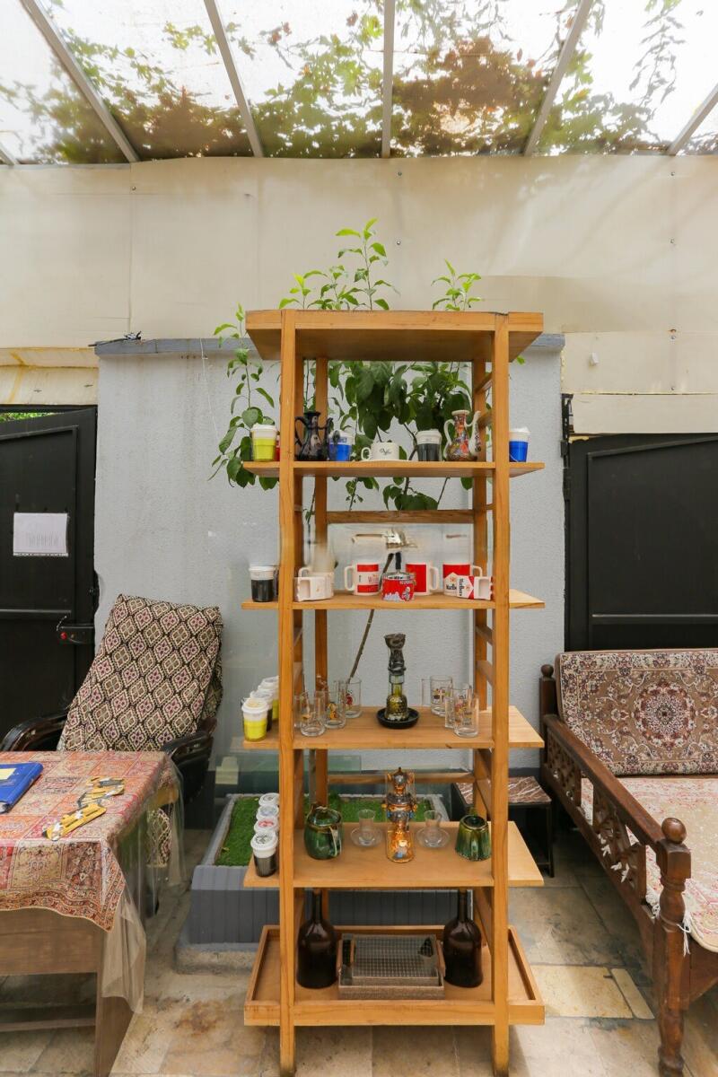 حیاط و کافه حیاط و کافه