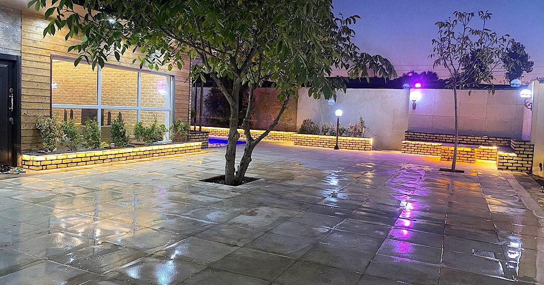 حیاط حیاط