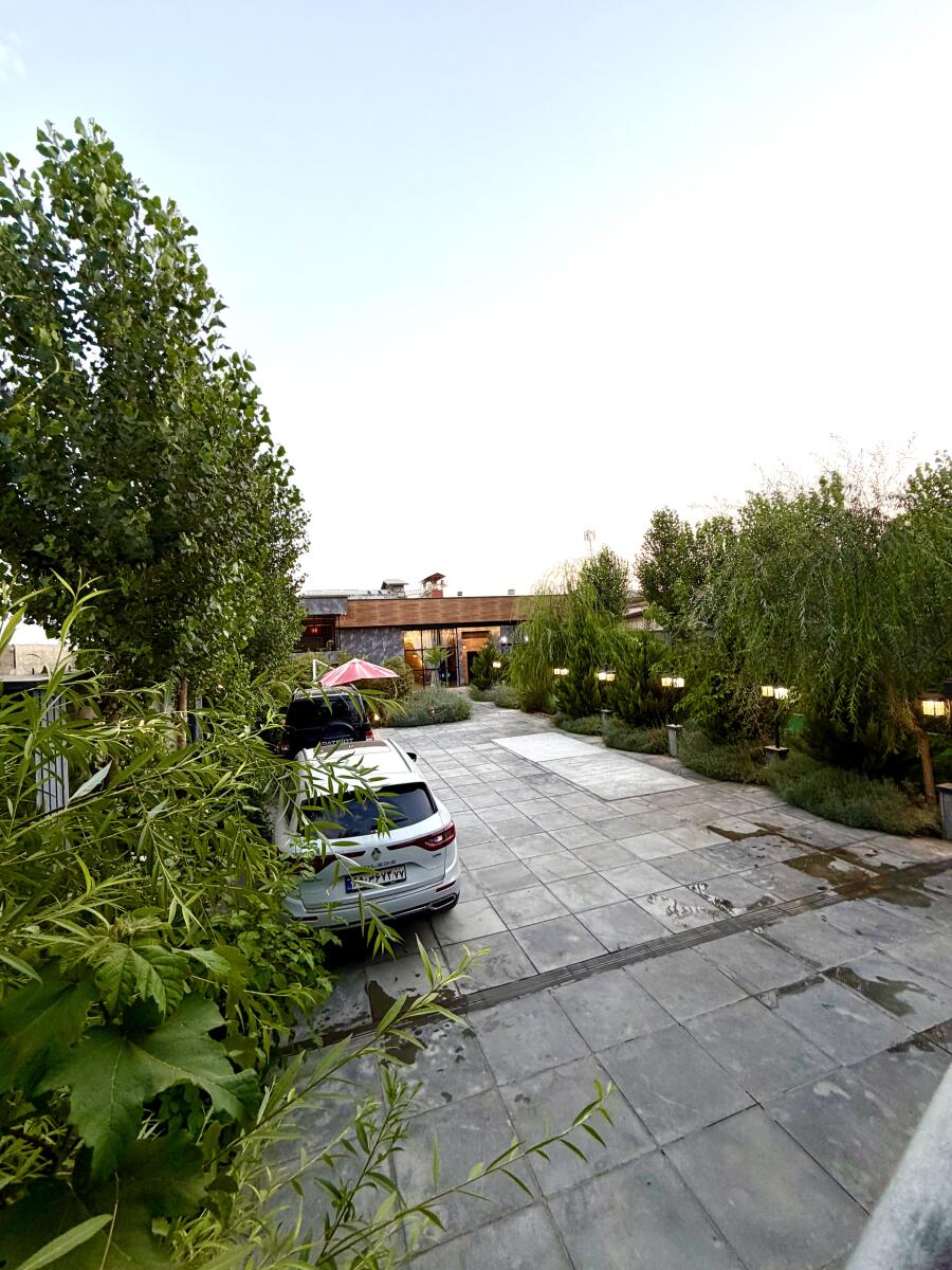 حیاط حیاط