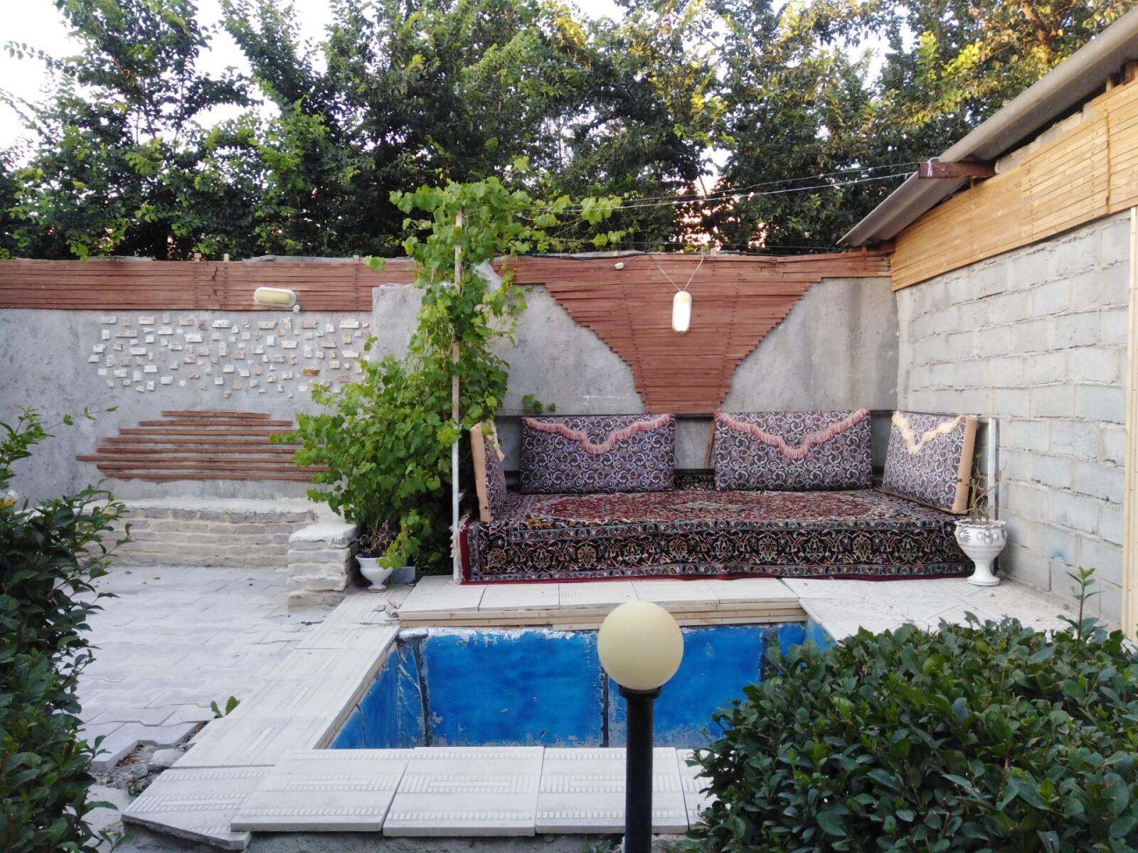 حیاط حیاط