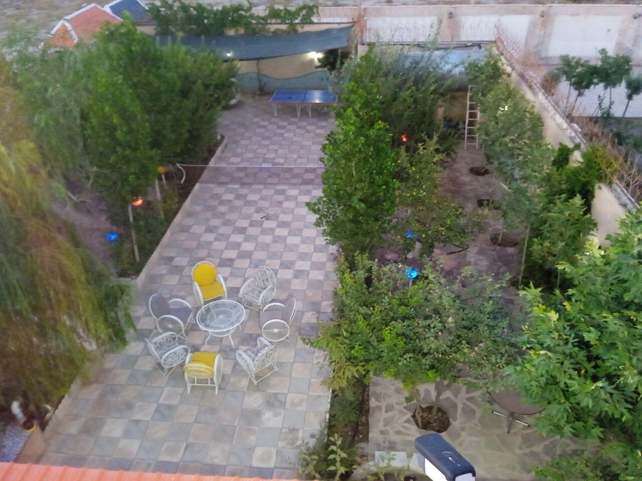 حیاط حیاط