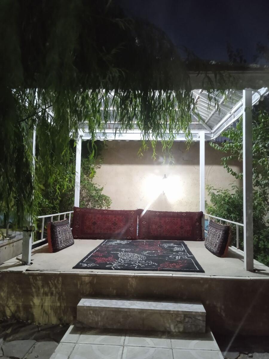 حیاط حیاط