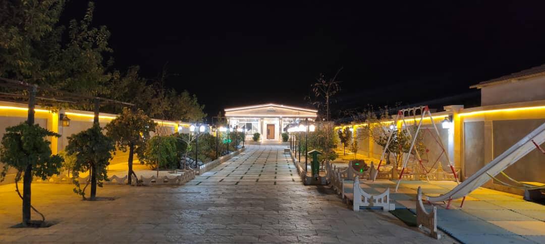 حیاط حیاط