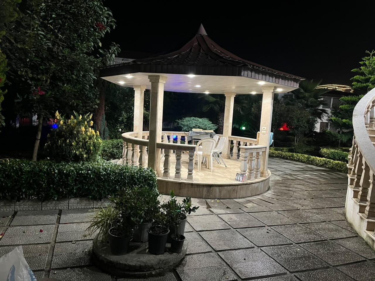 آلاچیق آلاچیق