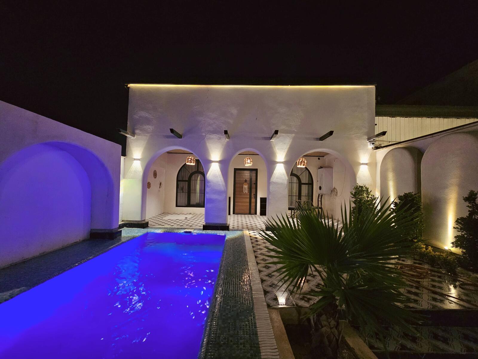 استخر استخر