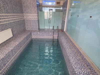 ویلا یک خواب با استخر سرپوشیده کرج