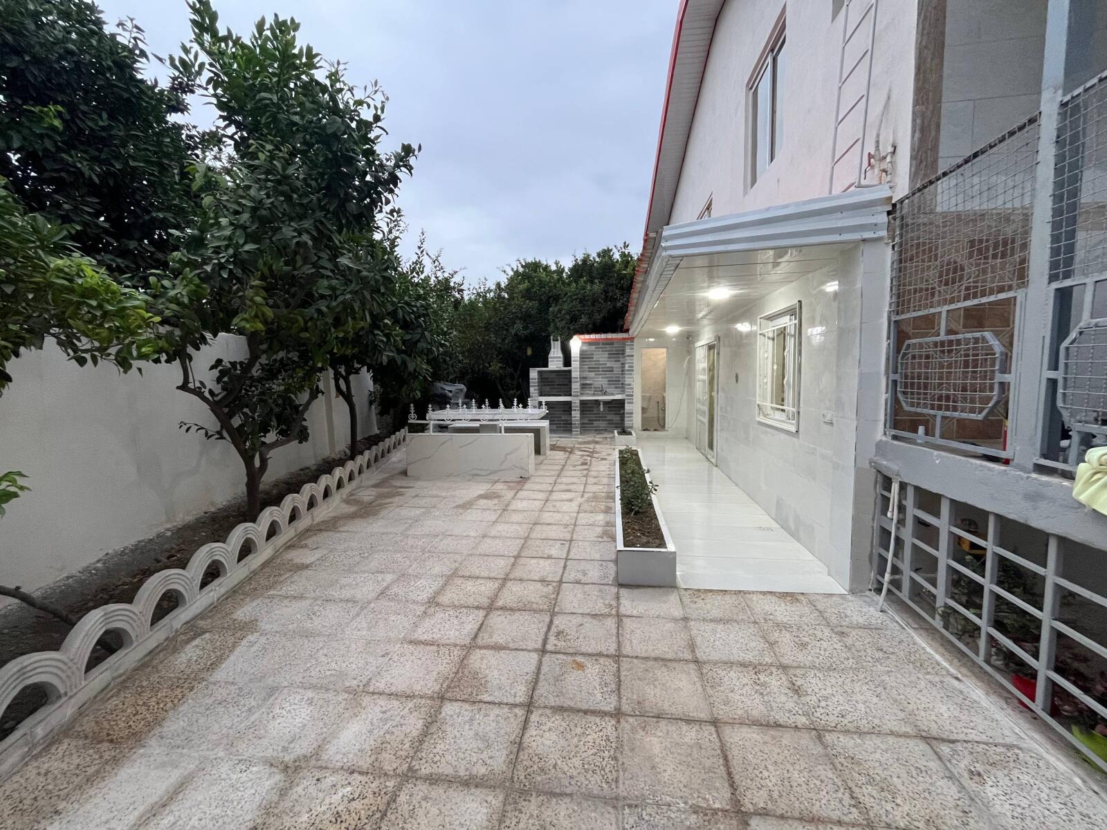 حیاط حیاط