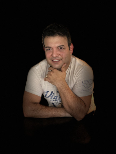 host-avatar