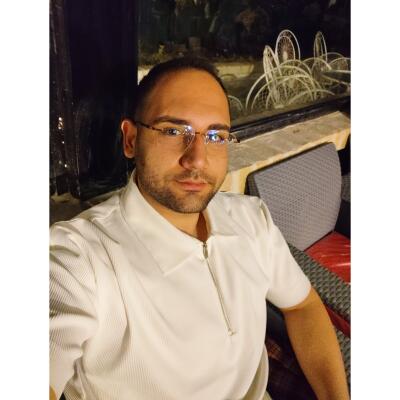 host-avatar