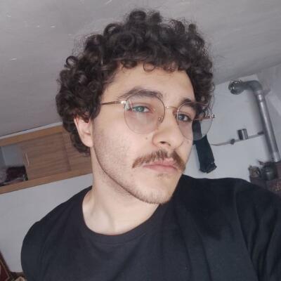 host-avatar